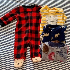 Carter’s Fleece Sleep & Play Lot
